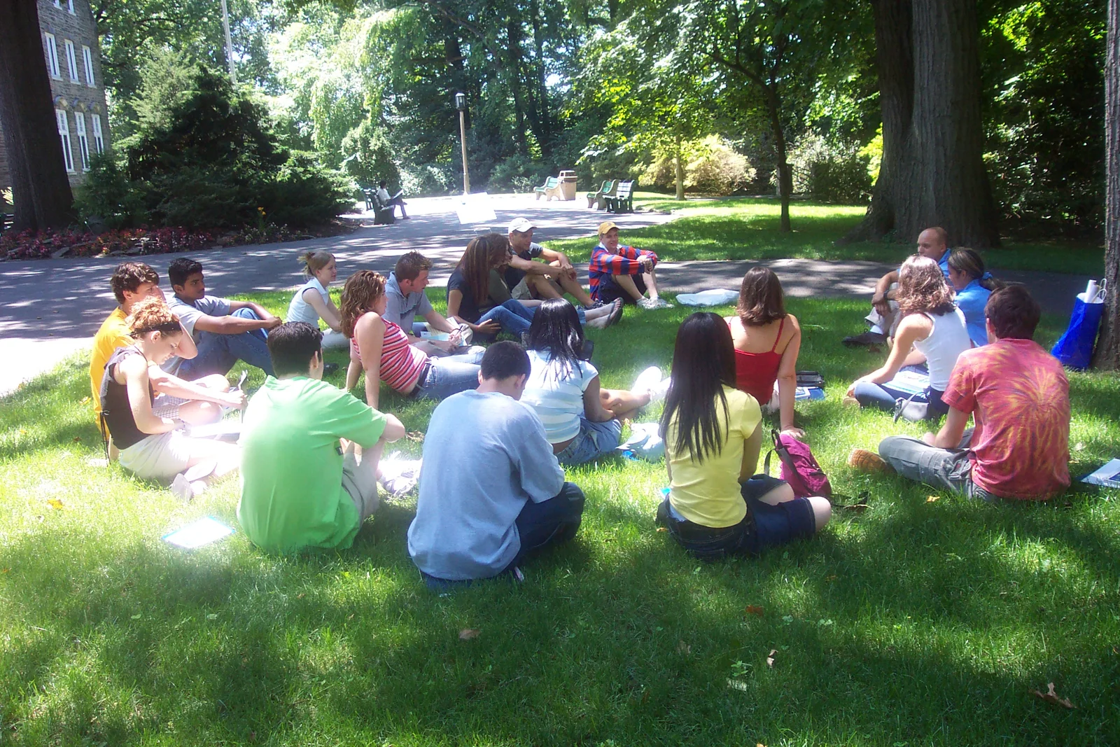 Freshmen lounged on the lawn in front of the Sutherland building during the one-on-one session.