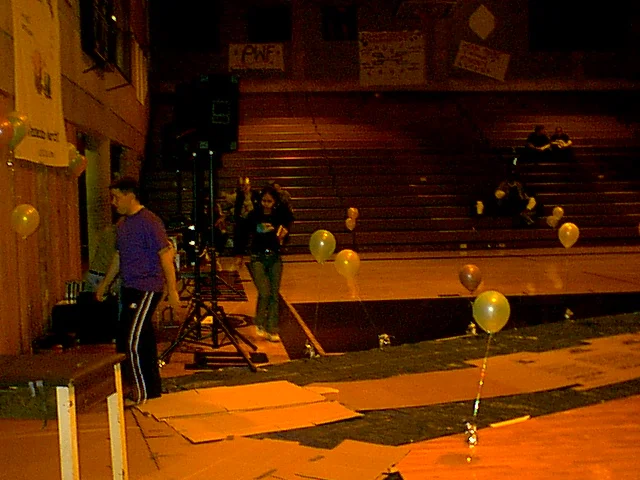 Marc Freilich assists with the setup crew.