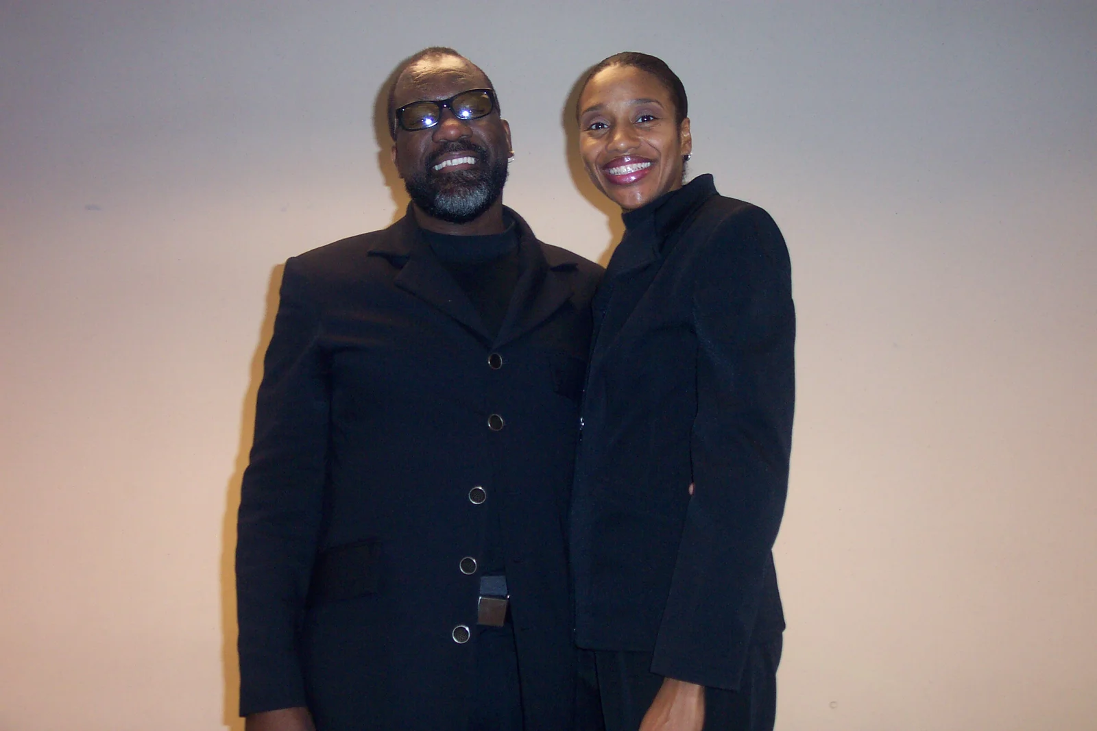 The two singers posed after the event ended.