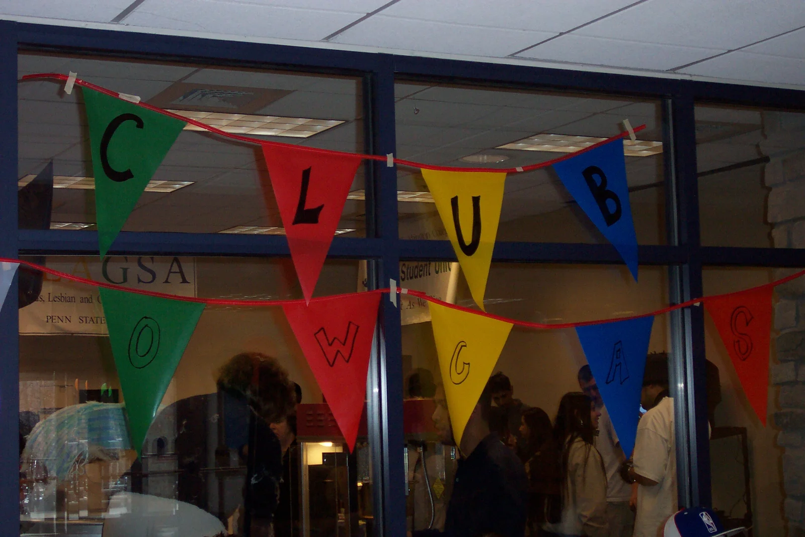 This "Club Showcase" sign greeted students who entered the Lares building.