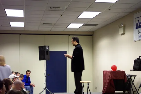 Alain attempts to read an audience member's mind.
