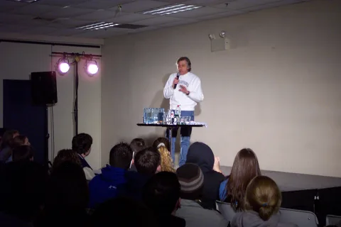 Stevie Starr's publicist introduces him.