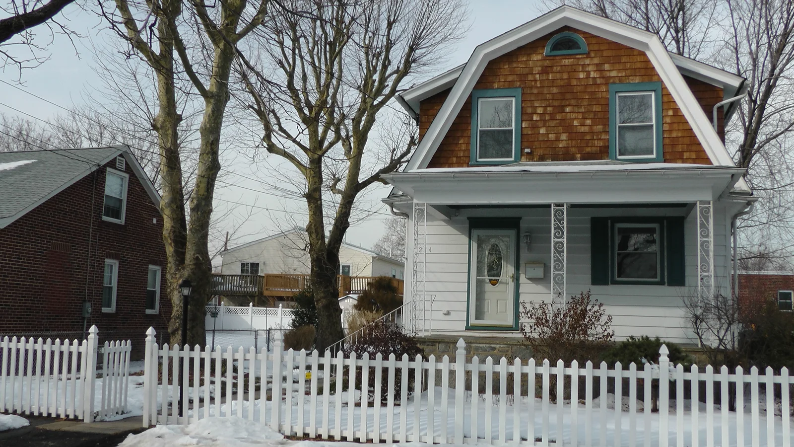 The new fence provides pet owners peace of mind without requiring a leash.