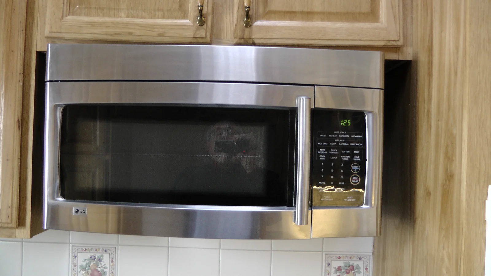This strong, one kilowatt microwave is included in the price of the house.